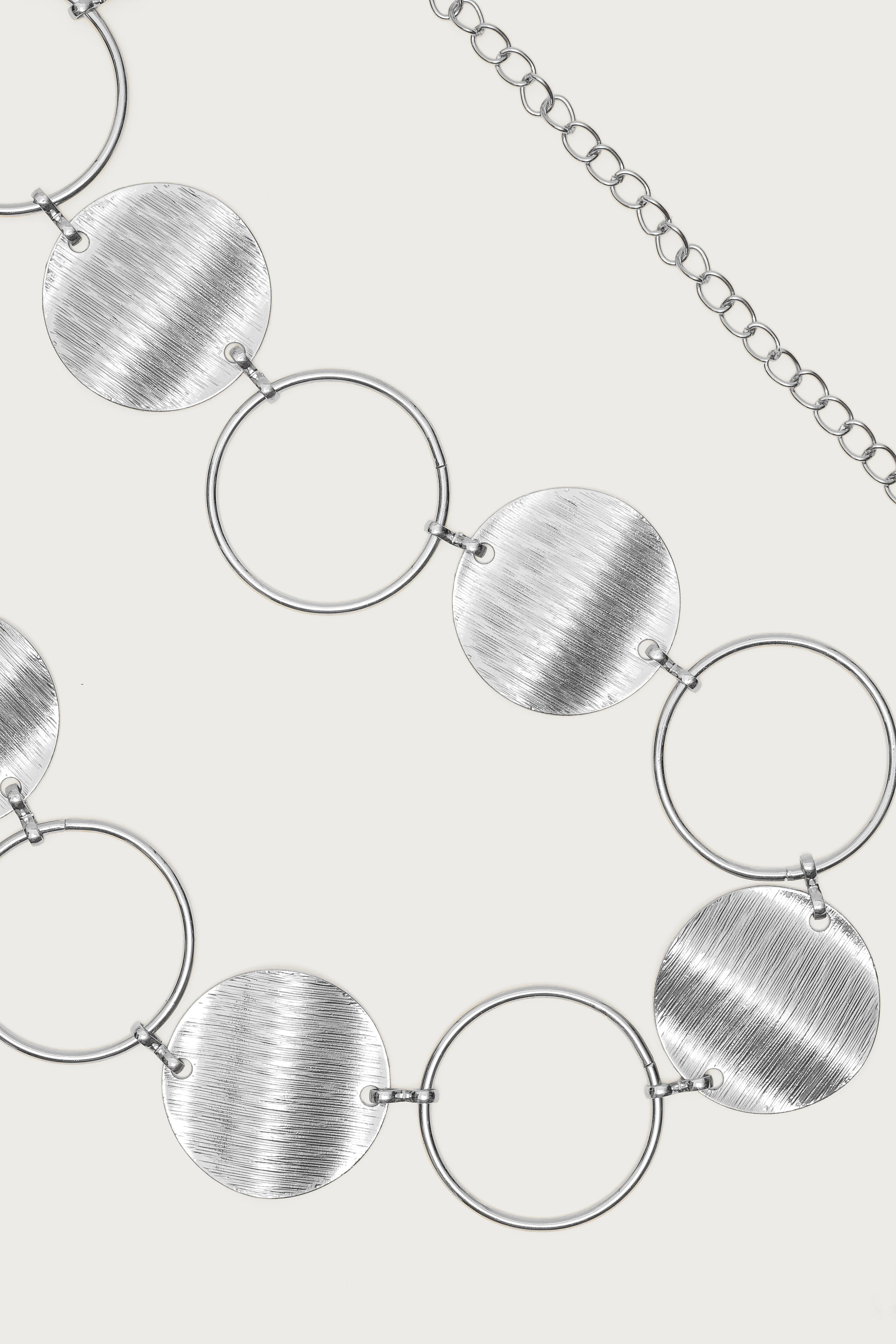Chunky Circle Chain Belt - Image 3